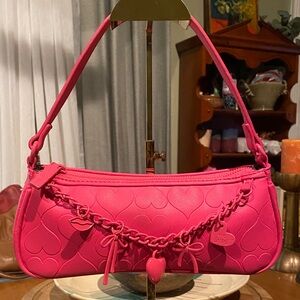 NWOT Betsey Johnson Baguette with Bow Charm Purse in fuchsia.